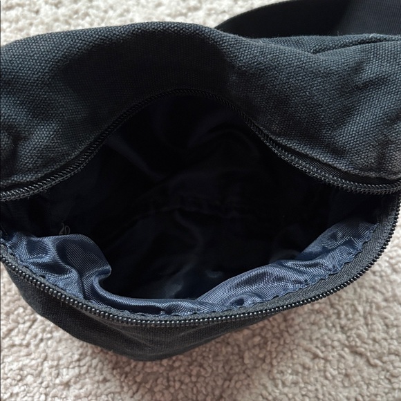 Aerie Classic Black Waist Bag - Picture 3 of 5